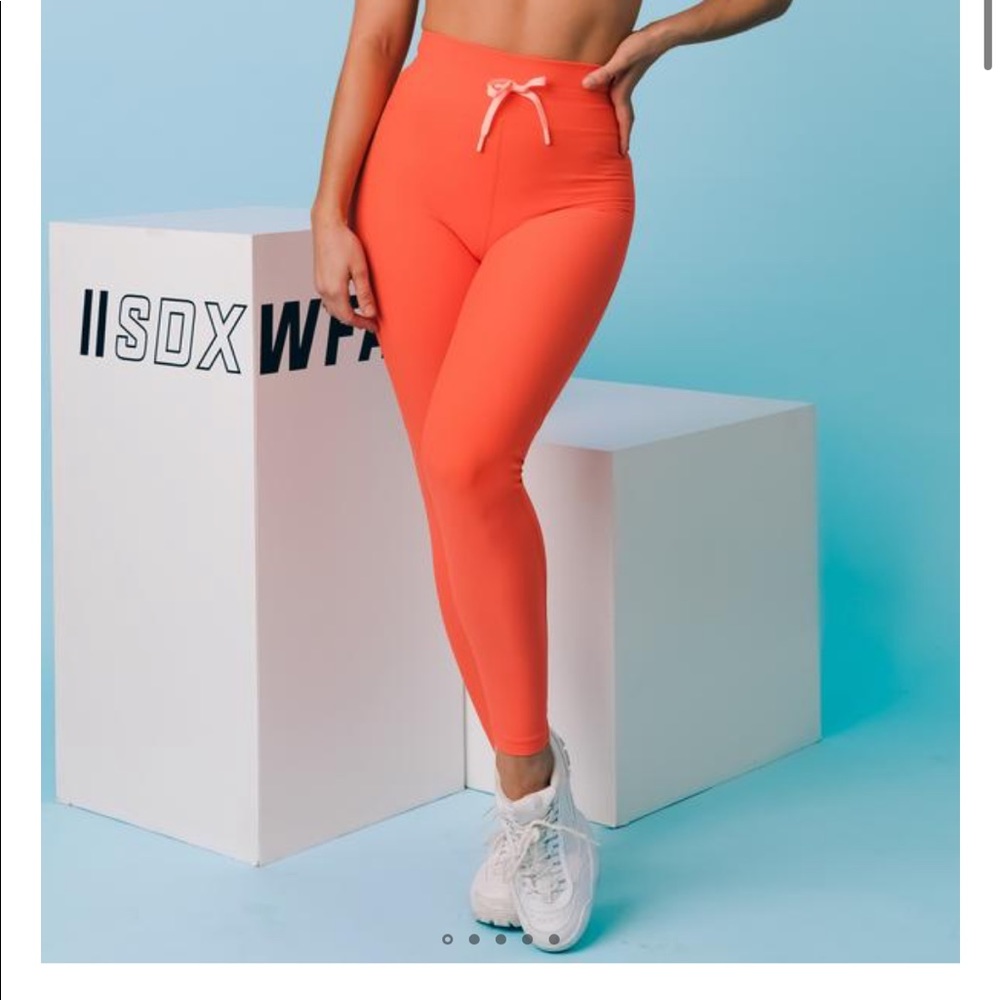 Sarah’s day x white fox boutique monza leggings S